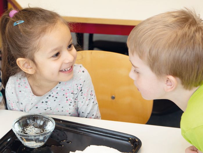 Digital Genial. Erste Schritte mit Neuen Medien im Kindergarten